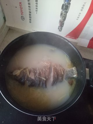 清淡鲫鱼汤的做法
