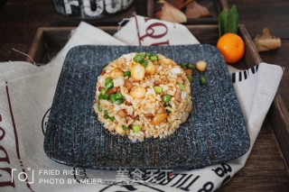 虾仁蒜苔炒饭