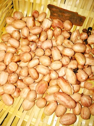 五香花生米的做法
