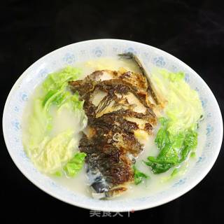 鱼头白菜汤的做法