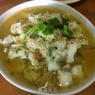 家常菜（酸萝卜）泡菜鱼片 超美味！！的做法
