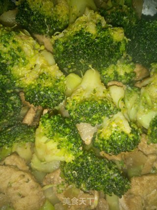 西兰花炒肉片的做法