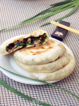 酱肉韭菜馅饼的做法