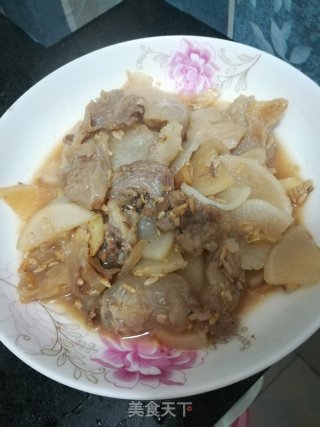 白萝卜炒牛筋的做法