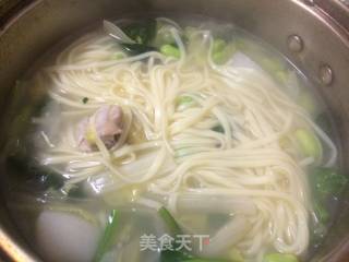 骨头汤面的做法