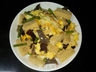 冻豆腐炒鸡蛋的做法