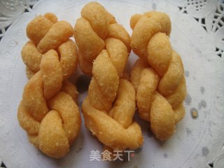 鸡蛋酥麻花的做法步骤：16