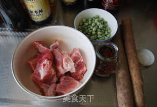 枸杞山药排骨汤的做法步骤：1