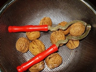 琥珀核桃的做法步骤：1