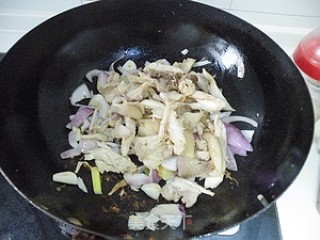 香炒母鸡的做法步骤：7