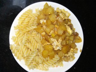 土豆鸡蛋拌意面的做法