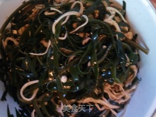 金针蘑拌海带丝的做法
