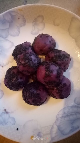 紫薯芝麻球的做法