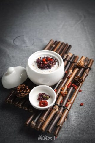 桃胶五谷羹的做法