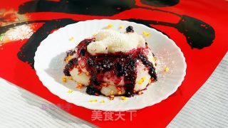 蓝莓酱淋面年糕的做法