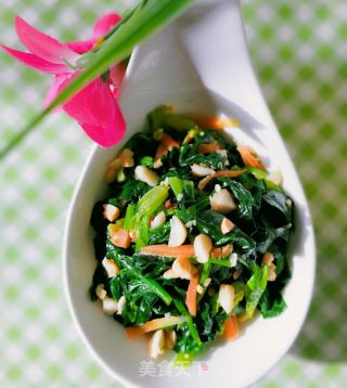 姜汁菠菜的做法