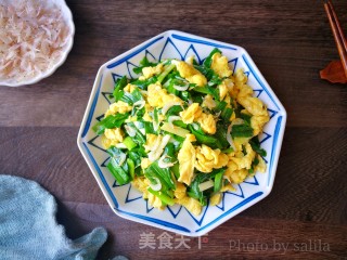 虾皮韭菜炒鸡蛋的做法