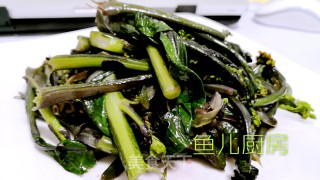 醋香红菜芯──“鱼儿厨房”私房菜的做法