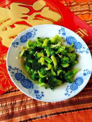 素炒西蓝花的做法