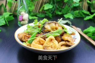 豆参煮鱼的做法