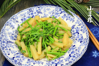 蕨菜炖土豆的做法