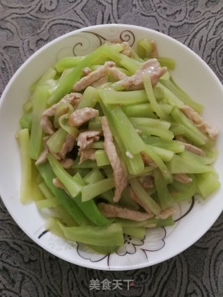 莴笋炒肉的做法