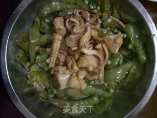 荷兰豆炒鱿鱼的做法