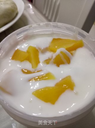 黄桃大果粒酸奶的做法
