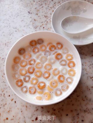 麦圈牛奶的做法
