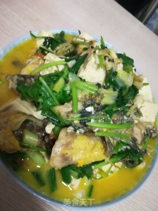 黄骨鱼炖豆腐的做法