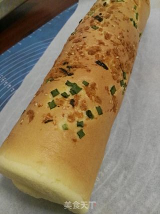 葱香肉松卷的做法