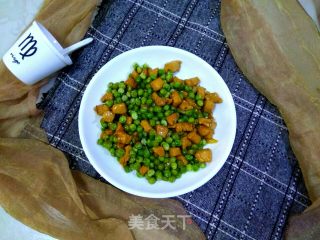 豌豆炒鸡丁的做法
