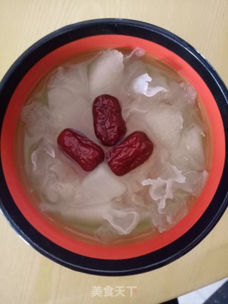 雪梨银耳红枣糖水的做法
