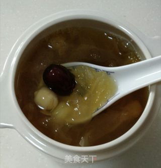 红枣银耳莲子汤的做法