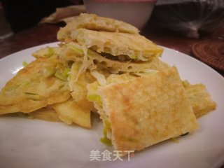 鹅蛋蒜黄饼的做法