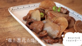 玉木耳炒肉的做法