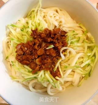 炸酱面的做法