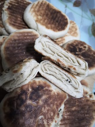 发面五香千层饼～无油烙制的做法