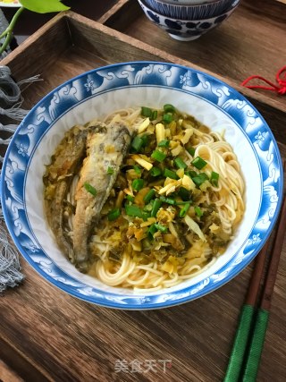小黄鱼雪菜面的做法