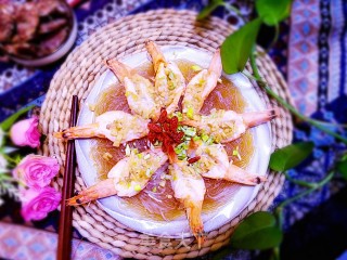 花开富贵蒜蓉粉丝大虾的做法