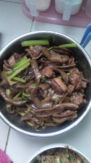#春季野菜#-狗仔豆焖鸭肉的做法