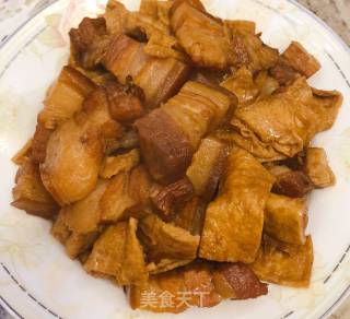 红烧肉焖豆腐皮的做法