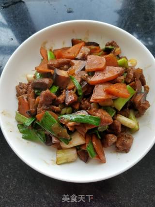 蒜苗炒肉的做法