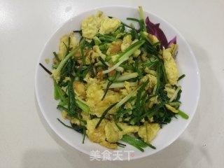 野葱炒鸡蛋的做法