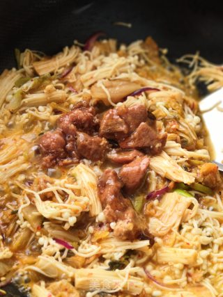 暖身菜～泡菜（辣白菜）牛肉汤的做法
