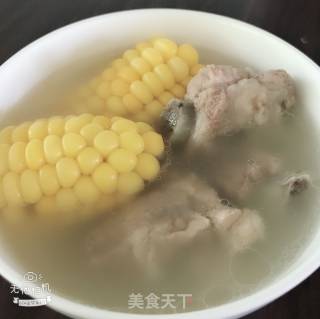 玉米排骨汤的做法