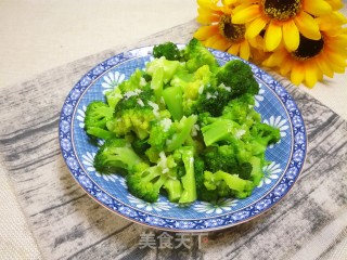 蒜蓉西兰花的做法
