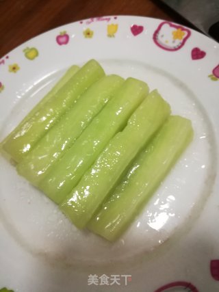 白焯芥兰头的做法