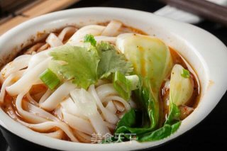 鸡蛋宽心面的做法