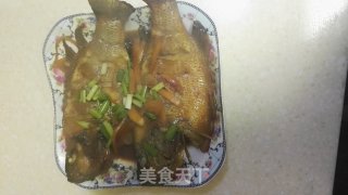 红烧太阳鱼的做法